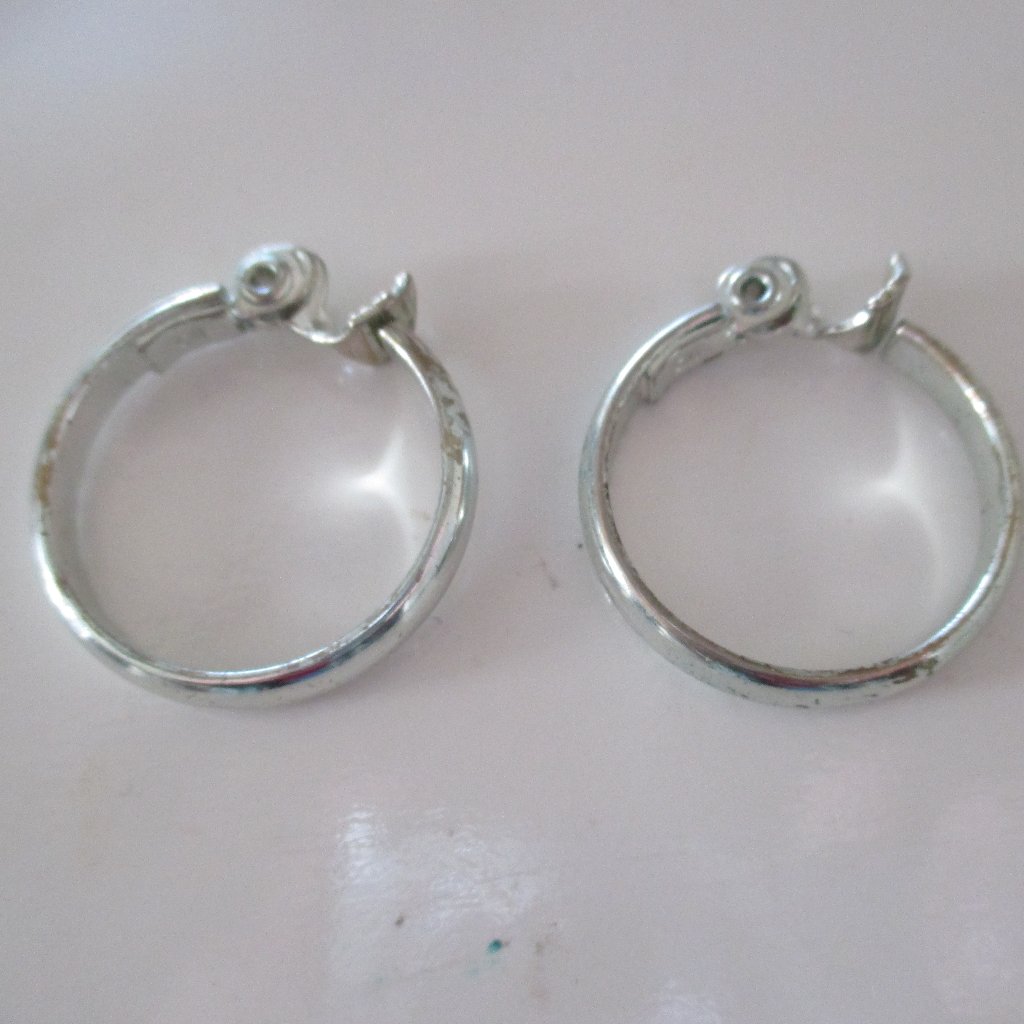 Vintage Jjg Silver Hoop Earrings 1 Inch Round